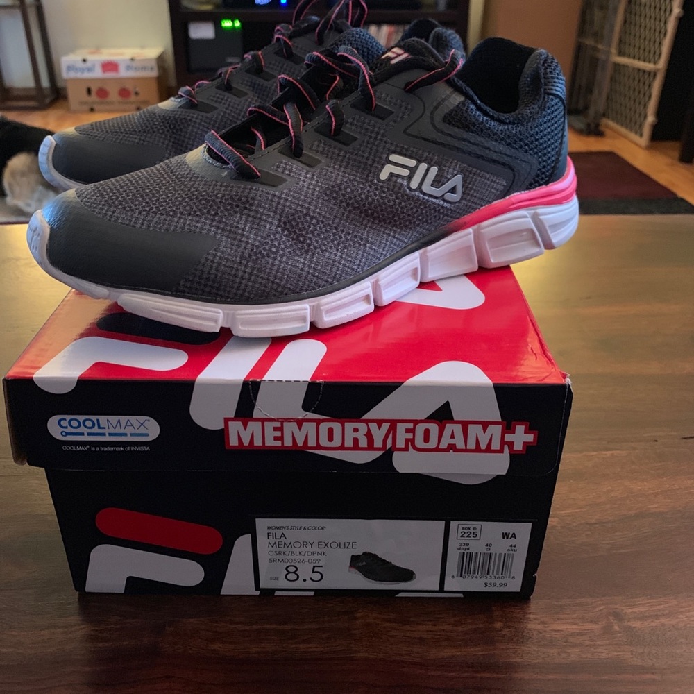 Fila women’s shoes size 8.5